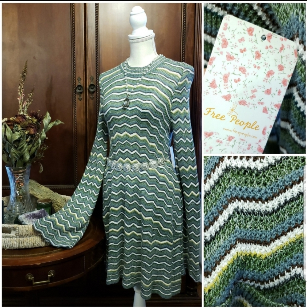 🧿 FREE PEOPLE (NWT) "Ziggy" Striped Sweater